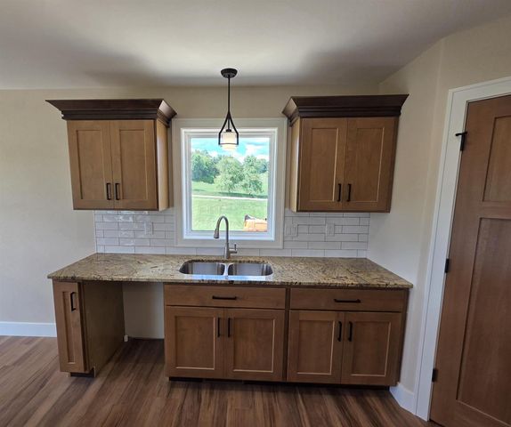 N7091 Still Point Trail, Pardeeville, WI 53954