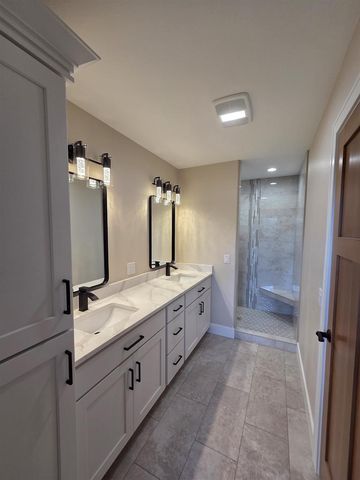 N7091 Still Point Trail, Pardeeville, WI 53954