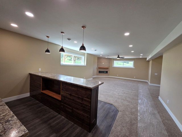 N7091 Still Point Trail, Pardeeville, WI 53954