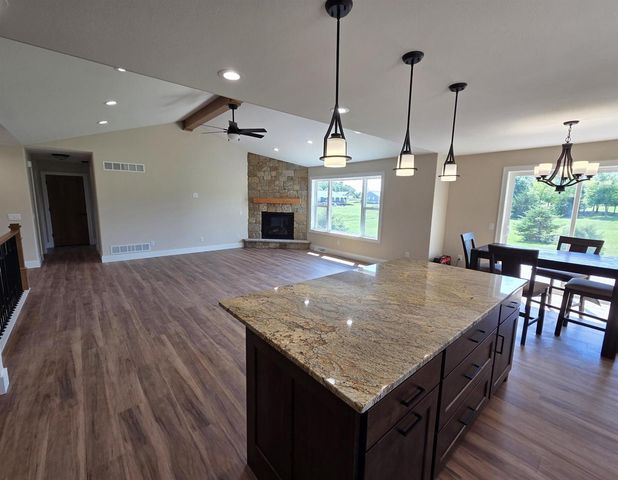N7091 Still Point Trail, Pardeeville, WI 53954