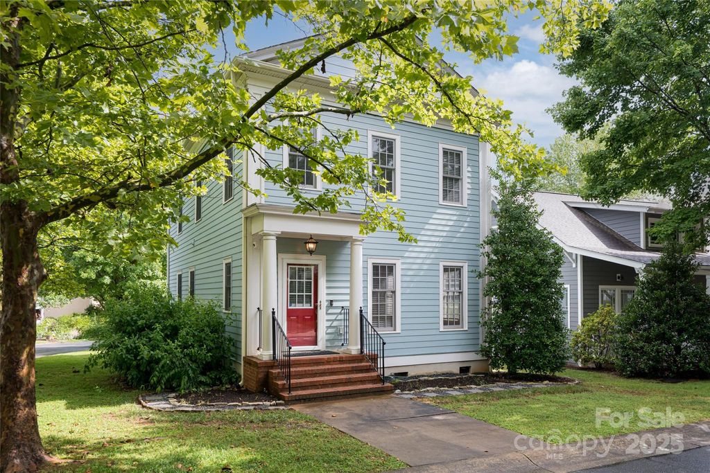 131 White Ash Drive E, Asheville, NC 28803