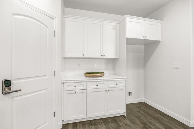 6216 W Oriole Court, Visalia, CA 93291