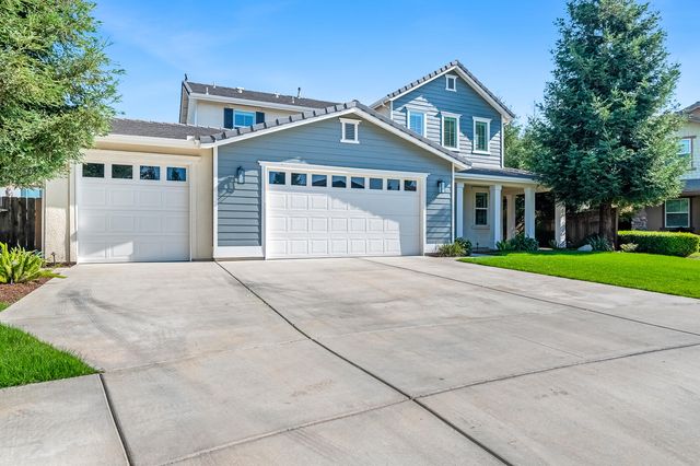 6216 W Oriole Court, Visalia, CA 93291