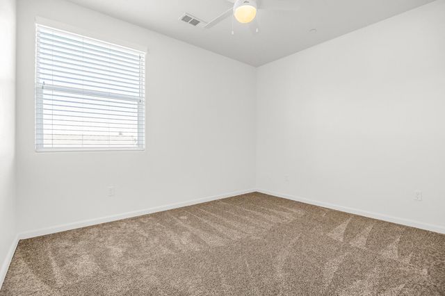 6216 W Oriole Court, Visalia, CA 93291