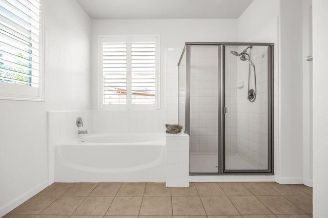 6216 W Oriole Court, Visalia, CA 93291