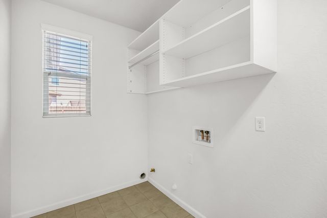 6216 W Oriole Court, Visalia, CA 93291