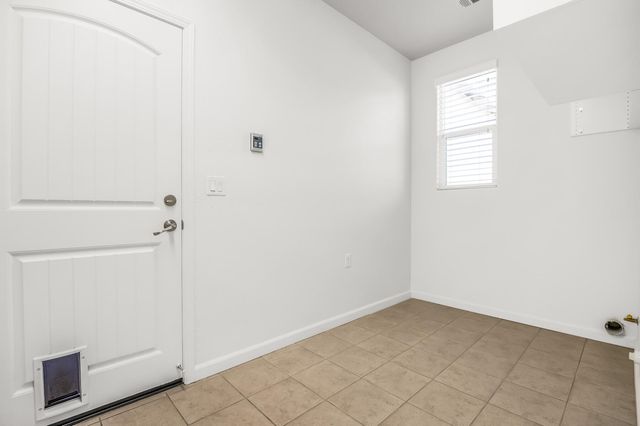 6216 W Oriole Court, Visalia, CA 93291