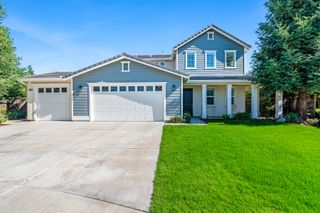 6216 W Oriole Court, Visalia, CA 93291