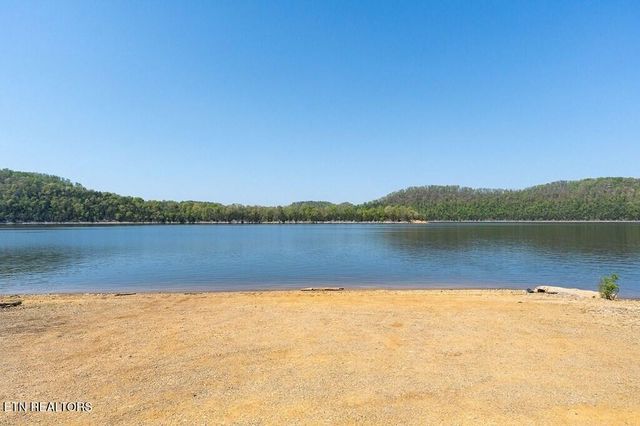 588 Austin Bottom Rd, Baxter, TN 38544