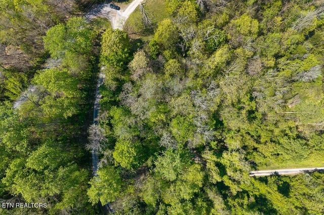 588 Austin Bottom Rd, Baxter, TN 38544
