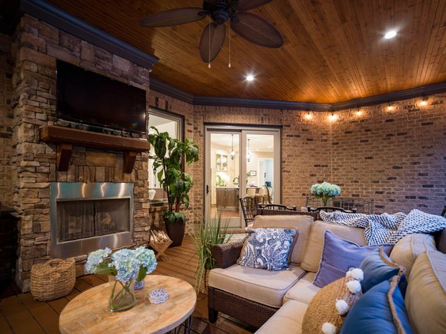 410 Clear Canyon Drive, Hixson, TN 37343