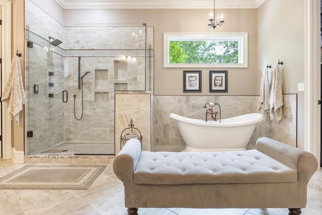 410 Clear Canyon Drive, Hixson, TN 37343
