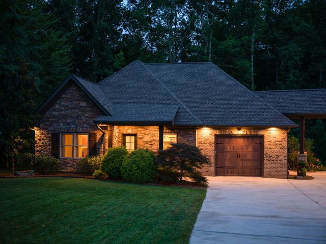 410 Clear Canyon Drive, Hixson, TN 37343