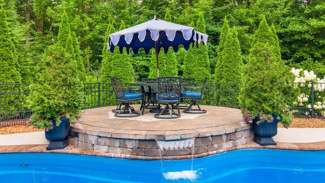 410 Clear Canyon Drive, Hixson, TN 37343