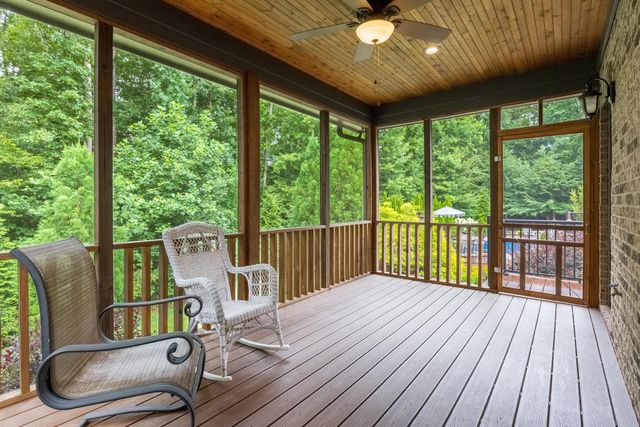 410 Clear Canyon Drive, Hixson, TN 37343