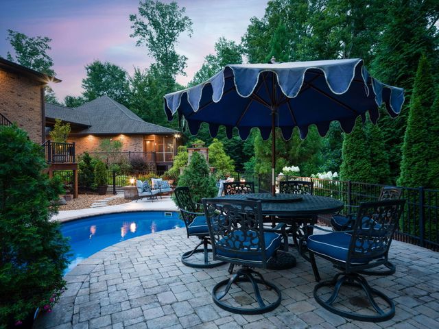 410 Clear Canyon Drive, Hixson, TN 37343