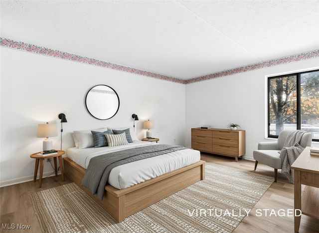 22968 Maple Ridge Road 103, North Olmsted, OH 44070