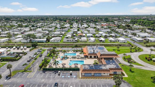 53009 Del Rio, Boynton Beach, FL 33436