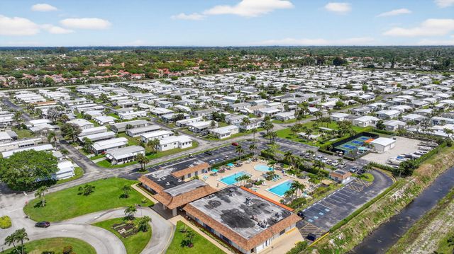 53009 Del Rio, Boynton Beach, FL 33436