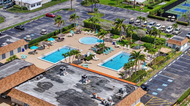 53009 Del Rio, Boynton Beach, FL 33436