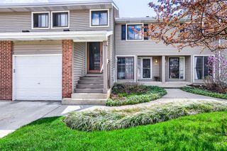 1092 Pinetree Circle N 0, Buffalo Grove, IL 60089