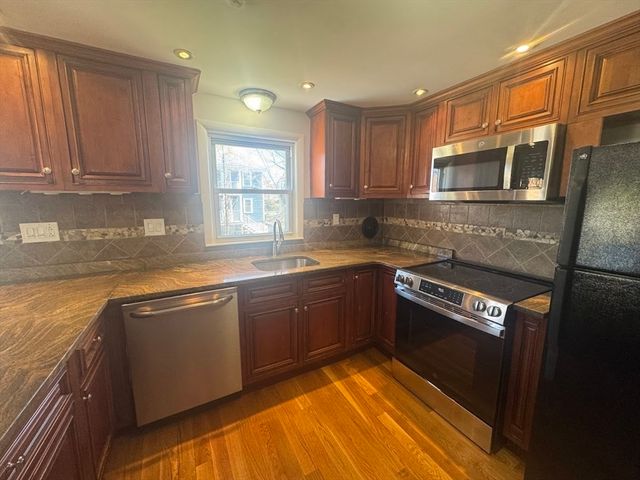 34 Booth St 2, Quincy, MA 02169