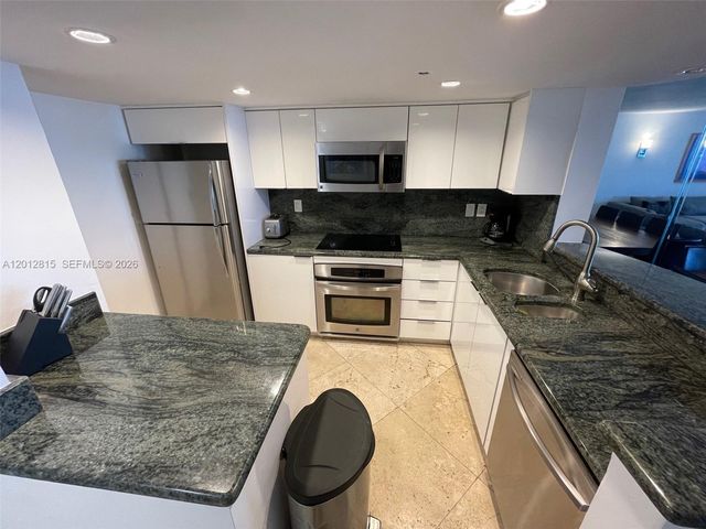 1717 N Bayshore Dr A-2548, Miami, FL 33132