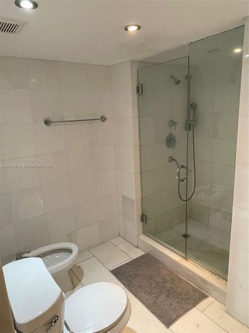 1717 N Bayshore Dr A-2548, Miami, FL 33132