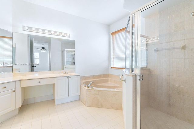 13790 NW 20th St, Pembroke Pines, FL 33028