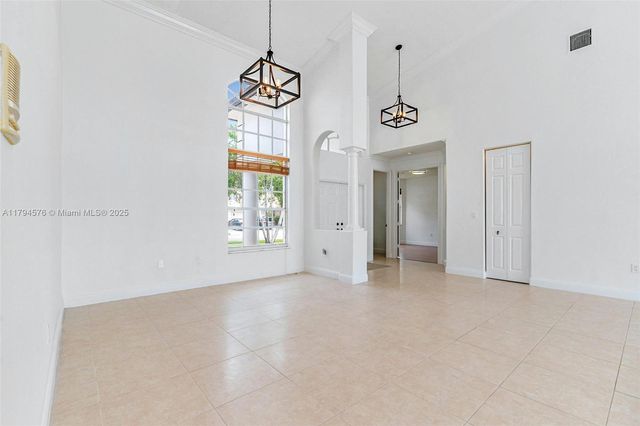 13790 NW 20th St, Pembroke Pines, FL 33028