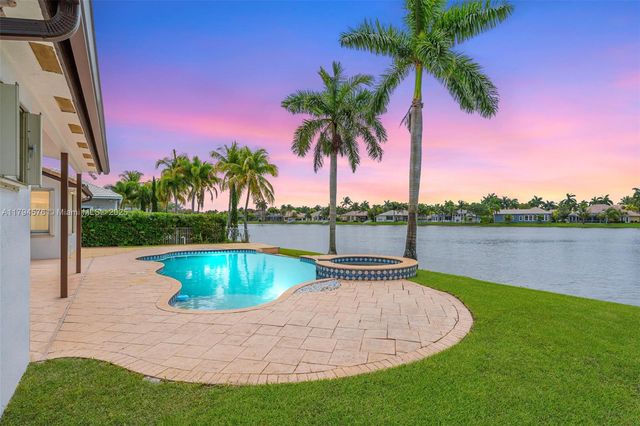 13790 NW 20th St, Pembroke Pines, FL 33028