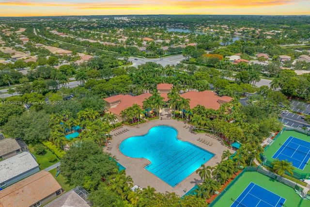 13790 NW 20th St, Pembroke Pines, FL 33028