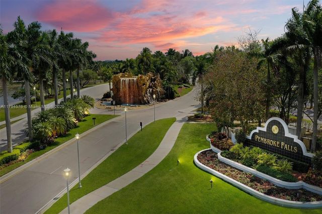 13790 NW 20th St, Pembroke Pines, FL 33028