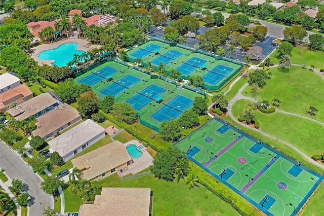 13790 NW 20th St, Pembroke Pines, FL 33028