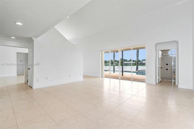 13790 NW 20th St, Pembroke Pines, FL 33028