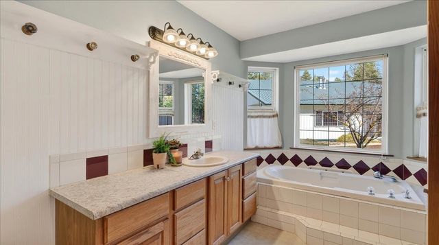 35318 N Dalton Rd, Deer Park, WA 99006