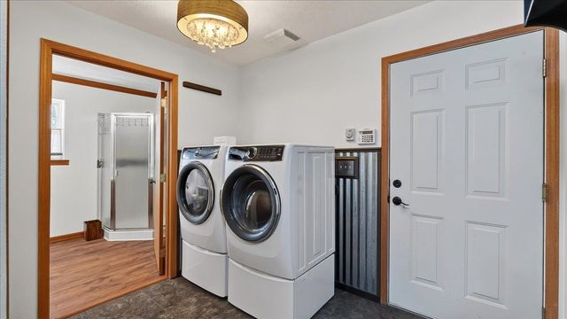 35318 N Dalton Rd, Deer Park, WA 99006