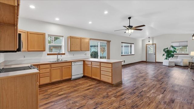 35318 N Dalton Rd, Deer Park, WA 99006