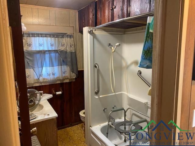 1156 Crabapple Rd, Big Sandy, TX 75755
