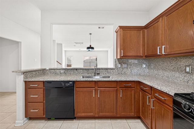 16203 Silver Wing Lane, Hockley, TX 77447