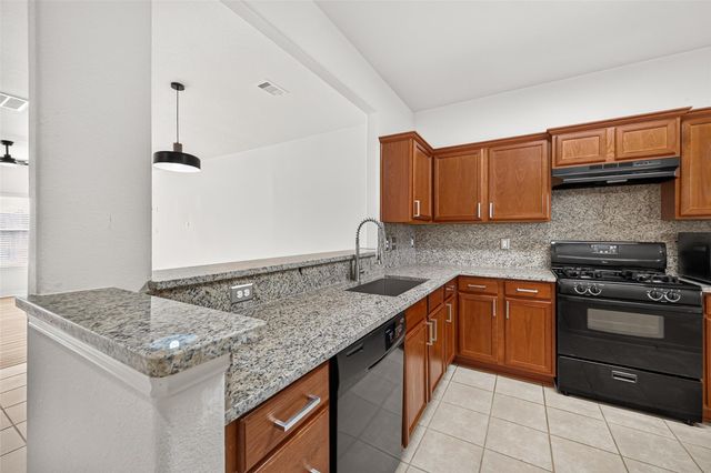 16203 Silver Wing Lane, Hockley, TX 77447