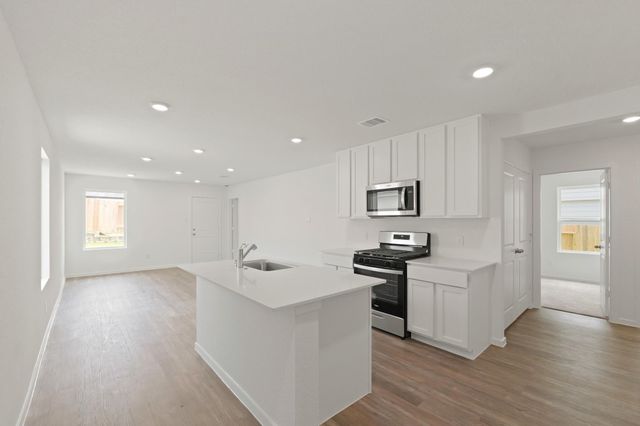 925 Sutherland Falls Street, Conroe, TX 77303