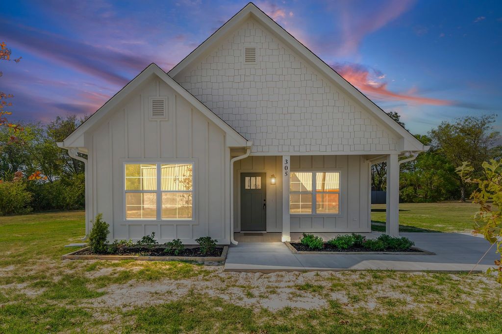 503 N Jackson Street, Sulphur Springs, TX 75482