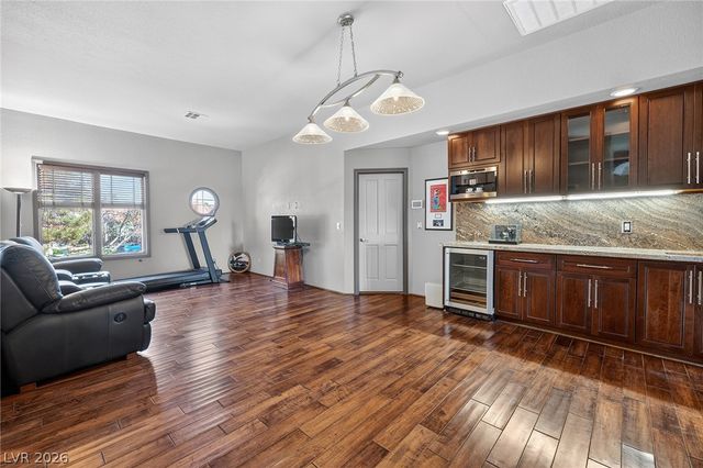 8721 Double Eagle Drive, Las Vegas, NV 89117