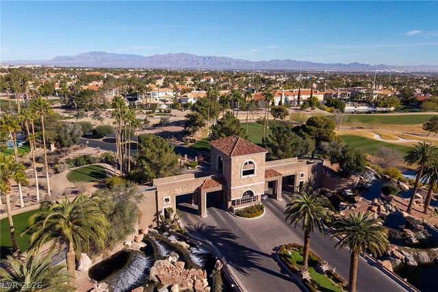 8721 Double Eagle Drive, Las Vegas, NV 89117