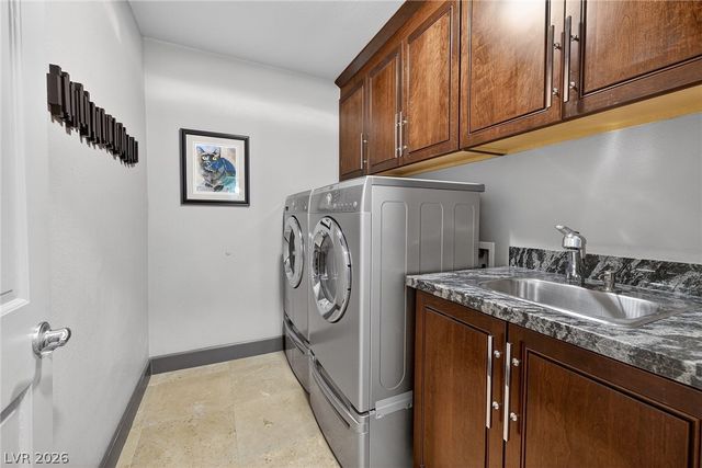 8721 Double Eagle Drive, Las Vegas, NV 89117