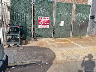 11 W 9th Street, Brooklyn, NY 11231