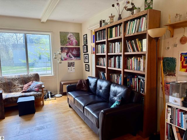 513 Walnut Street, Alma, MI 48801