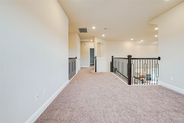 707 Gatecrest Drive, Fate, TX 75087