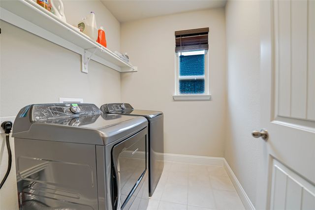 707 Gatecrest Drive, Fate, TX 75087